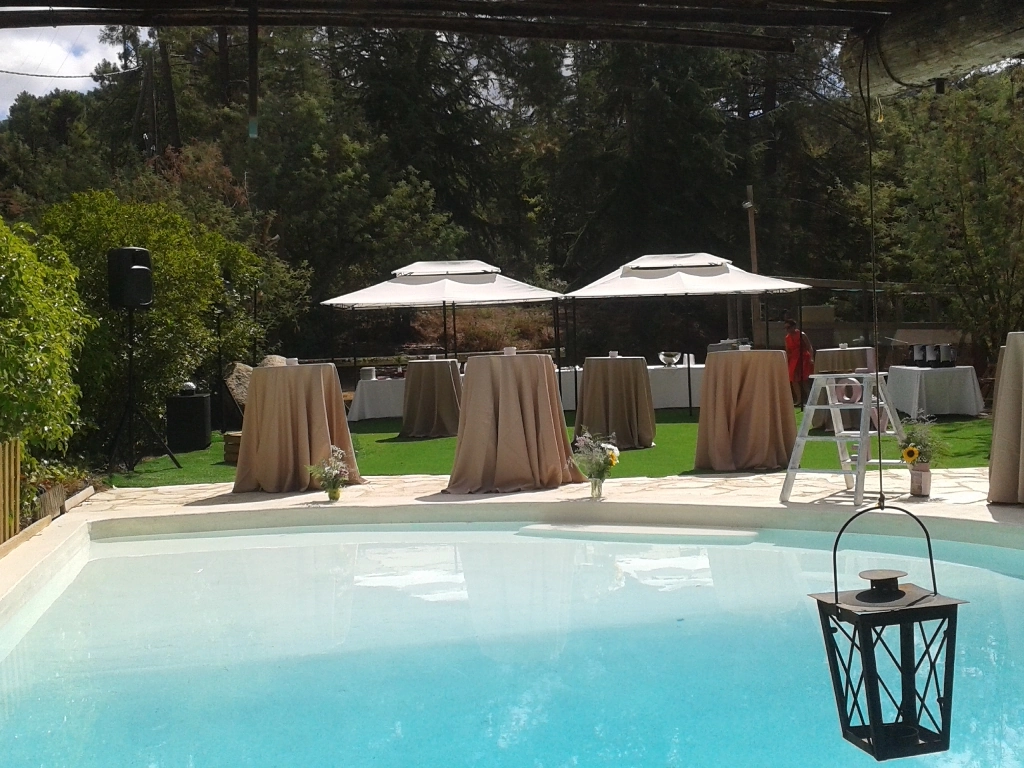 celebración con piscina